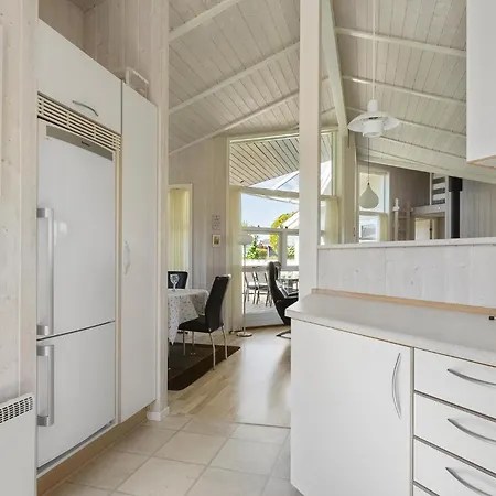 Stunning In With Sauna Feriehus *