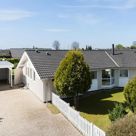 Stunning In With Sauna 펜션